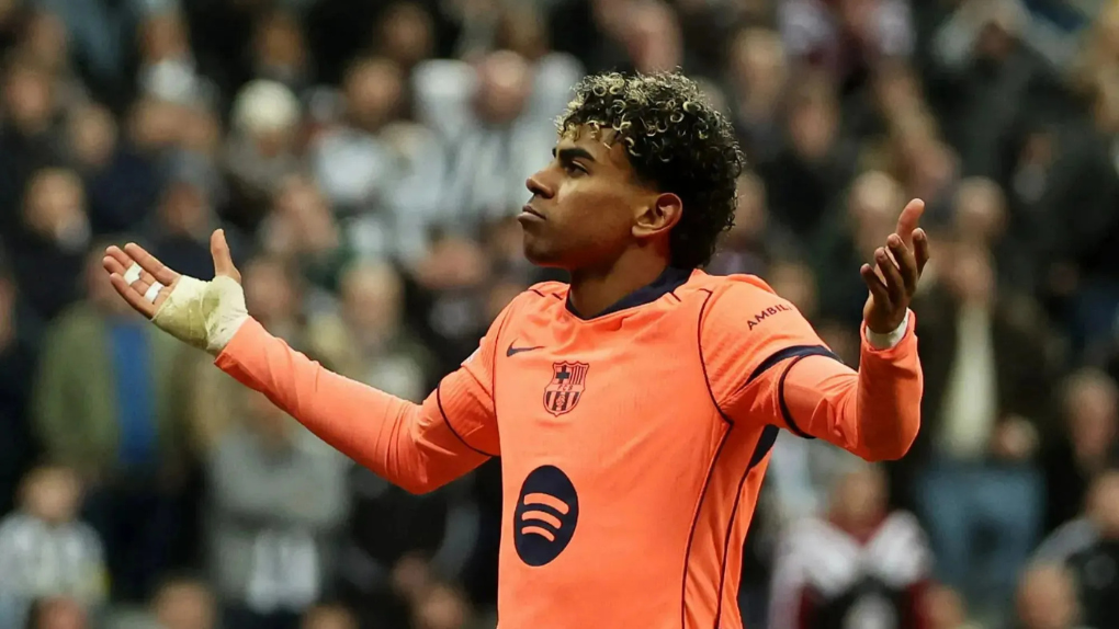 Yamal ghi bàn phút bù giờ, Barca thoát hiểm